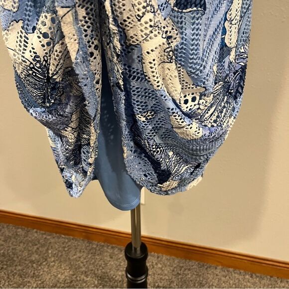 Wesport Floral Blue and White Sleeveless halter Dress size medium - Picture 4 of 14